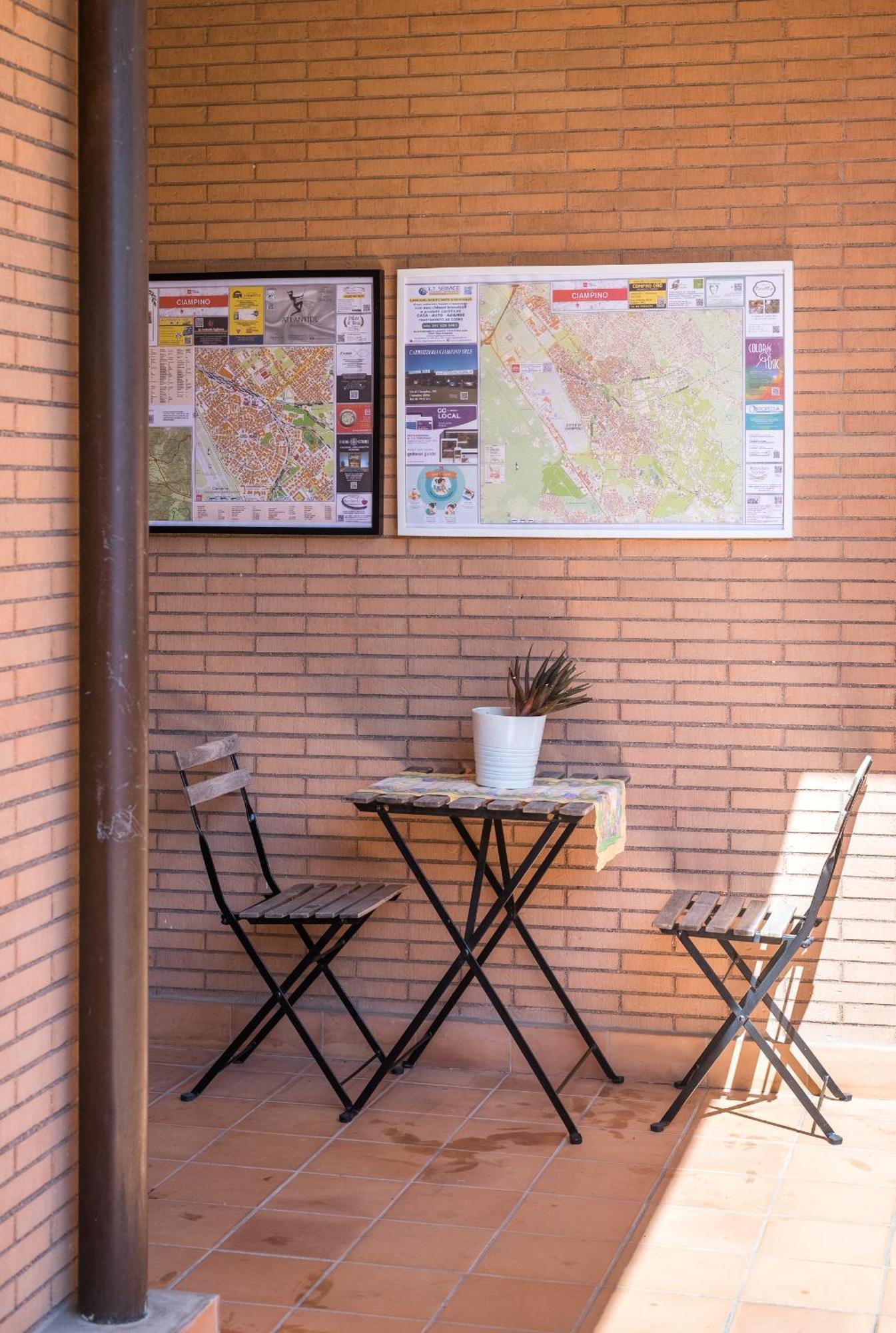 Travelershome Ciampino Suite Εξωτερικό φωτογραφία